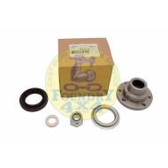 LT230 Rear Transfer Box Flange & Seal Kit - OEM